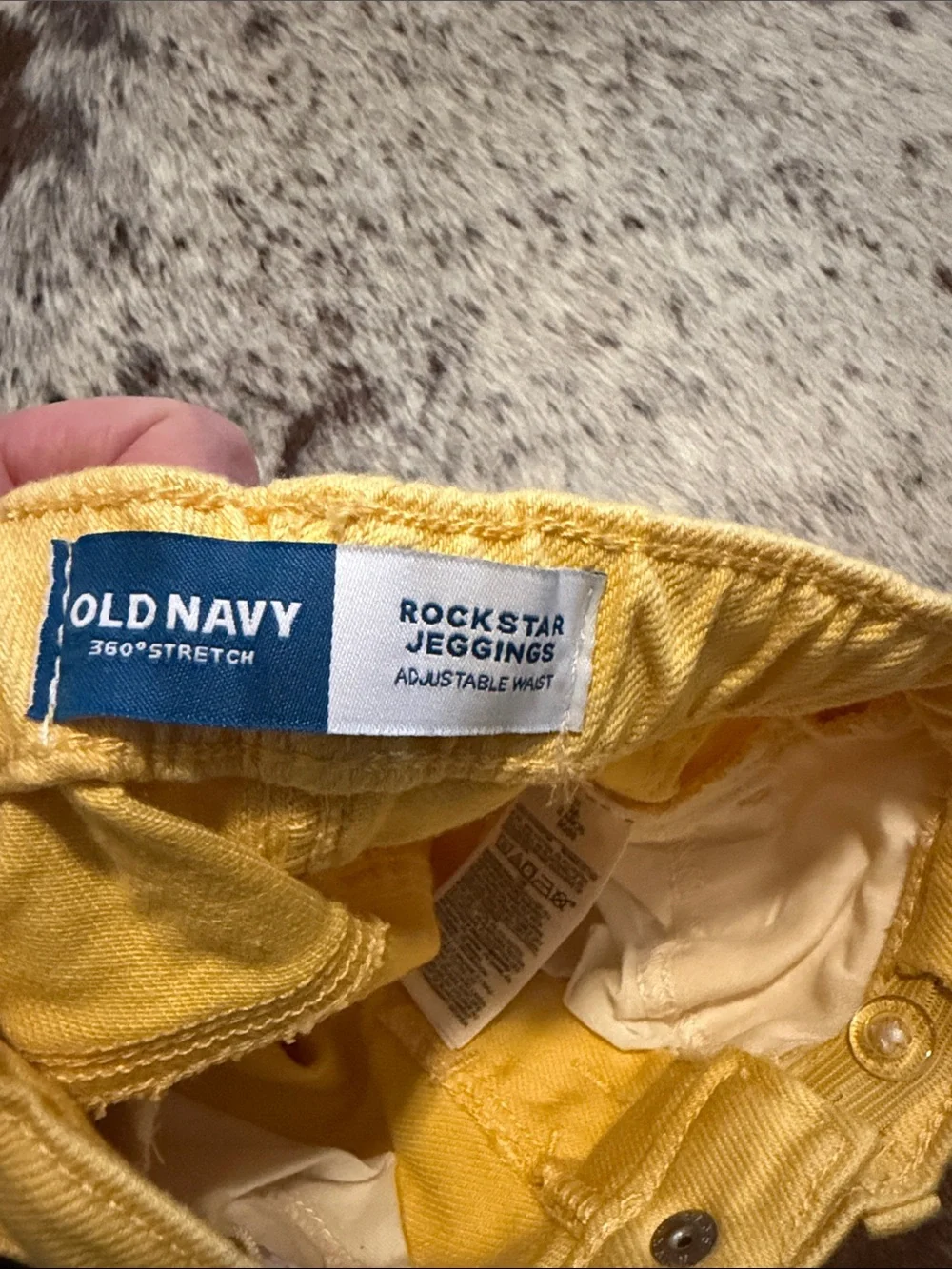 Old Navy Rockstar Jegging Yellow Sunflower Embroidered Toddler Jeans